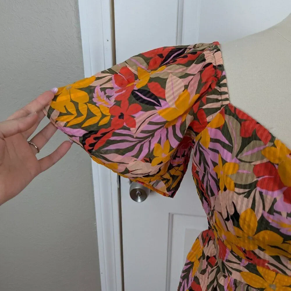 LOFT | Tropical Floral Print Peplum Blouse Size Large - Picture 3 of 9